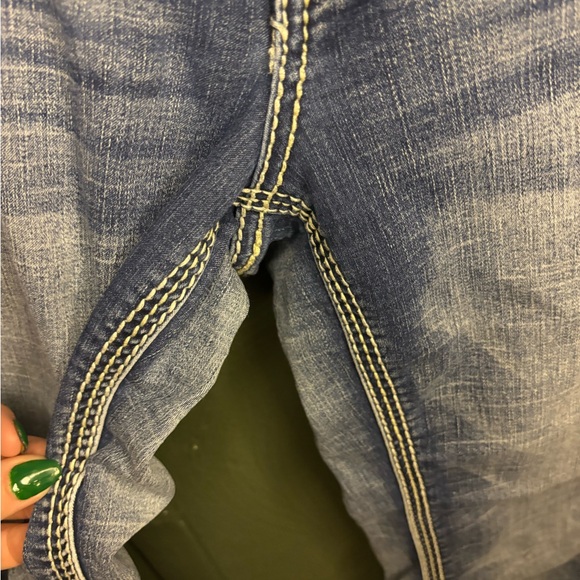 Ariya Distressed Embellished Jeans Sz 7/8 Skinny, Stretchy Y2K low rise - Picture 7 of 12